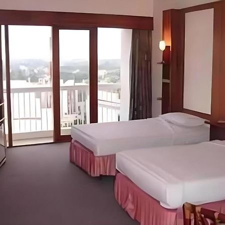 Pailyn Phitsanulok Hotel Exterior foto